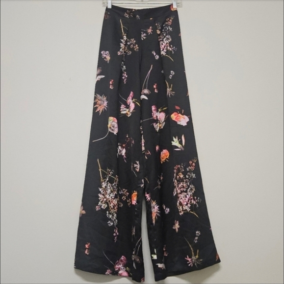 VICTORIA SECRET FLORAL WIDE LEG PANTS WOMEN'S SIZE XS - Picture 2 of 10